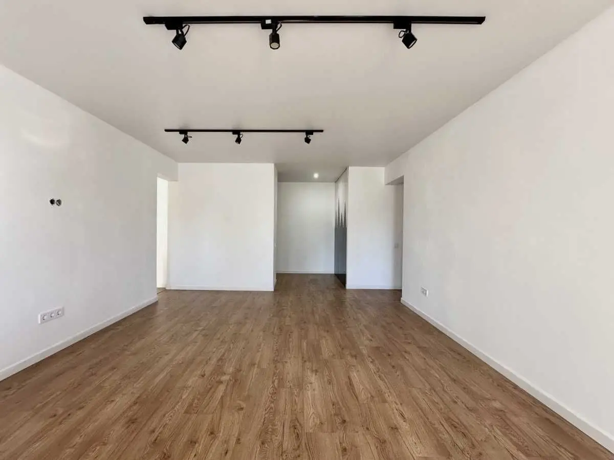 Фото Selling a 4-room apartment, 90 sq.m., Sviatoshynska Street 4 Kyiv, price: 140000 USD, code 9361