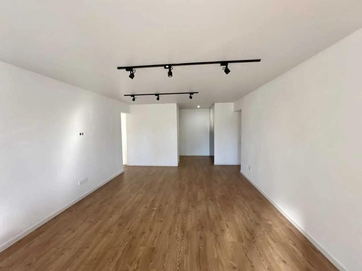 Фото Selling a 4-room apartment, 90 sq.m., Sviatoshynska Street 4 Kyiv, price: 140000 USD, code 9361