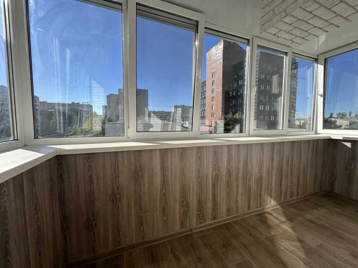 Фото Selling a 4-room apartment, 90 sq.m., Sviatoshynska Street 4 Kyiv, price: 140000 USD, code 9361