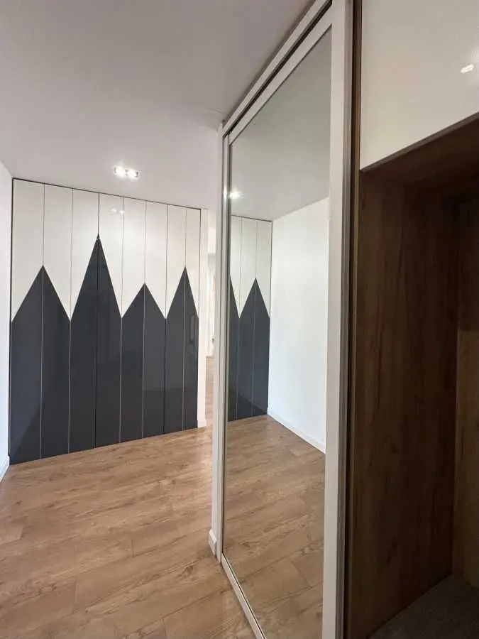 Фото Selling a 4-room apartment, 90 sq.m., Sviatoshynska Street 4 Kyiv, price: 140000 USD, code 9361