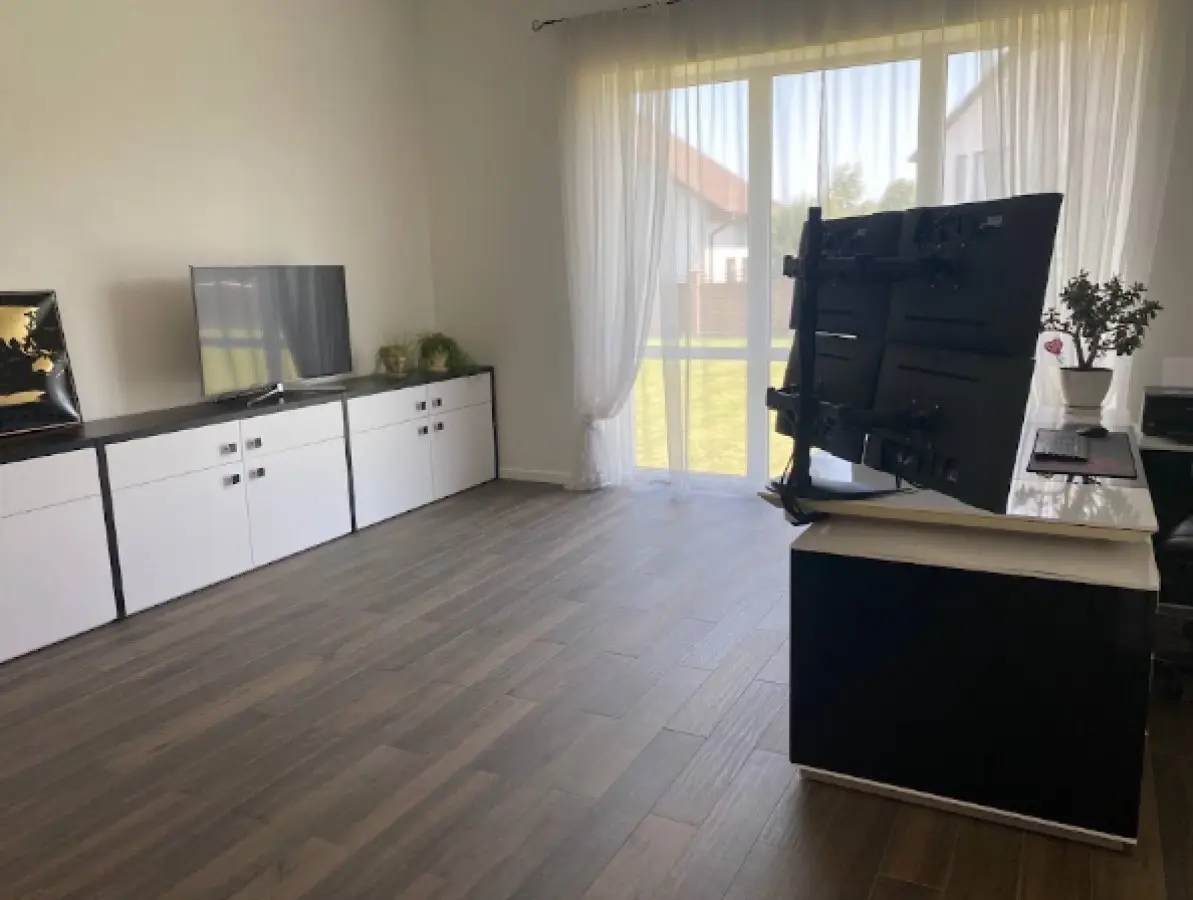 Фото Снять дом, Центральная ул.  Киев в долгосрочную аренду, цена: 5000 $, код 9365