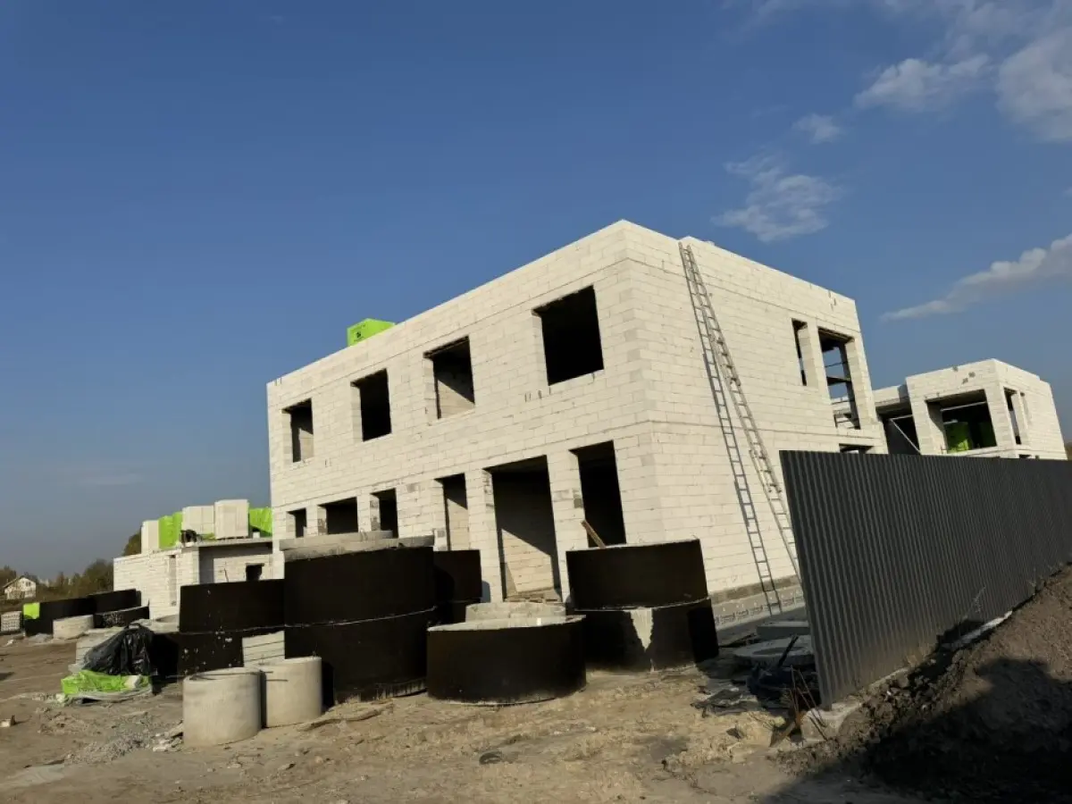 Фото Продаю будинок, 135 кв. м, Центральна вул.  Київ, ціна: 130000 $, код 9370