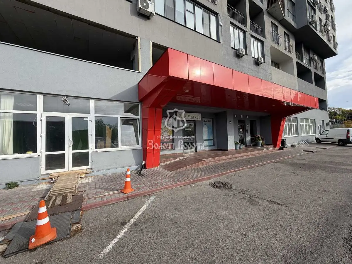 Фото Продаю 1-комнатную квартиру, 43.9 кв. м, Владимира Брожко ул. (Кировоградская) 70 Киев, цена: 30000 USD, код 9377