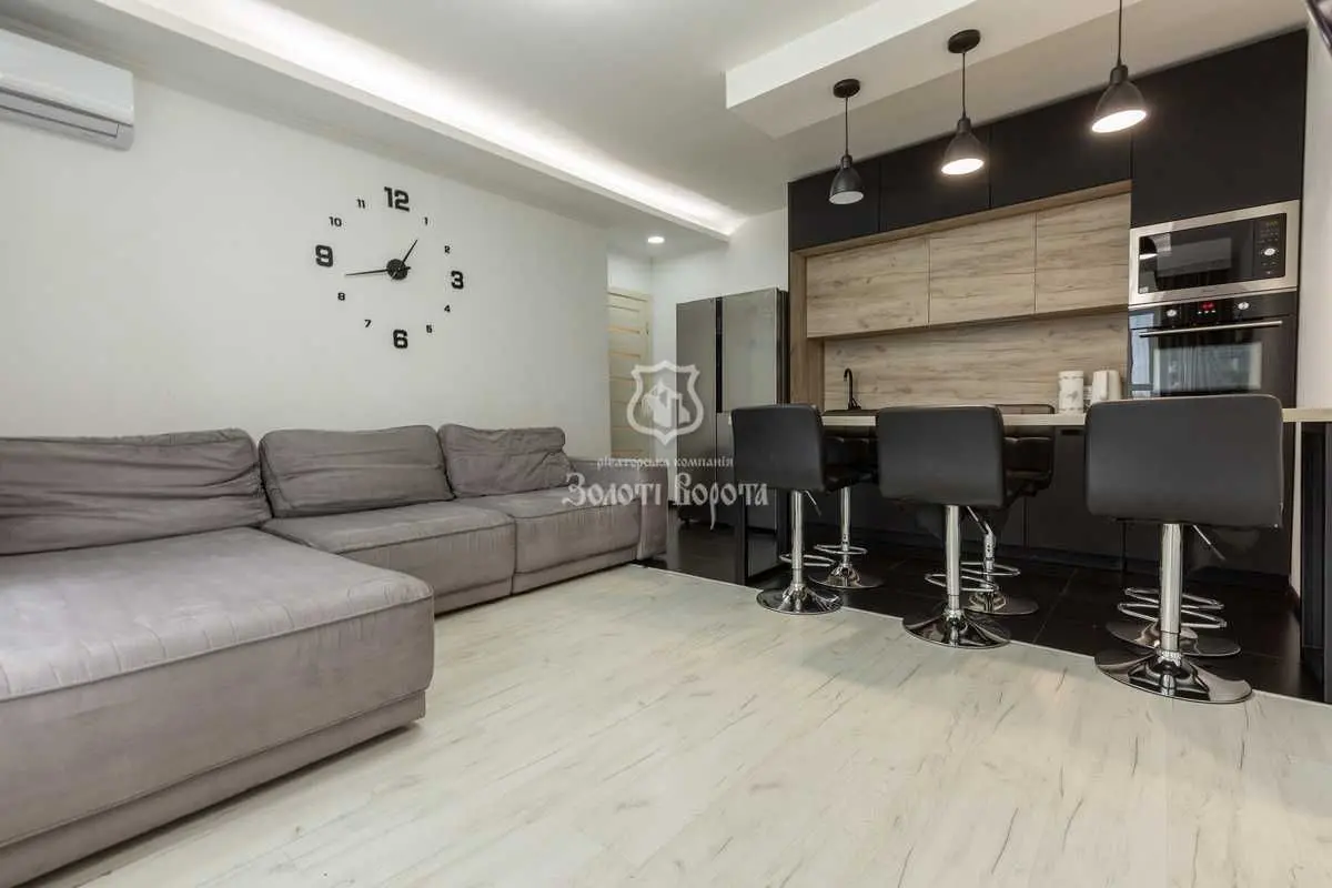 Фото Продаю 3-комнатную квартиру, 81.3 кв. м, Европейского Союза просп.  Киев, цена: 250000 USD, код 9378