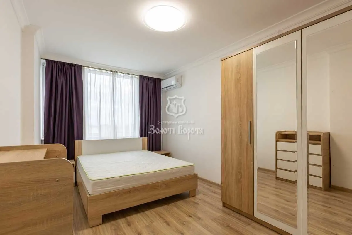 Фото Продаю 3-комнатную квартиру, 81.3 кв. м, Европейского Союза просп.  Киев, цена: 250000 USD, код 9378