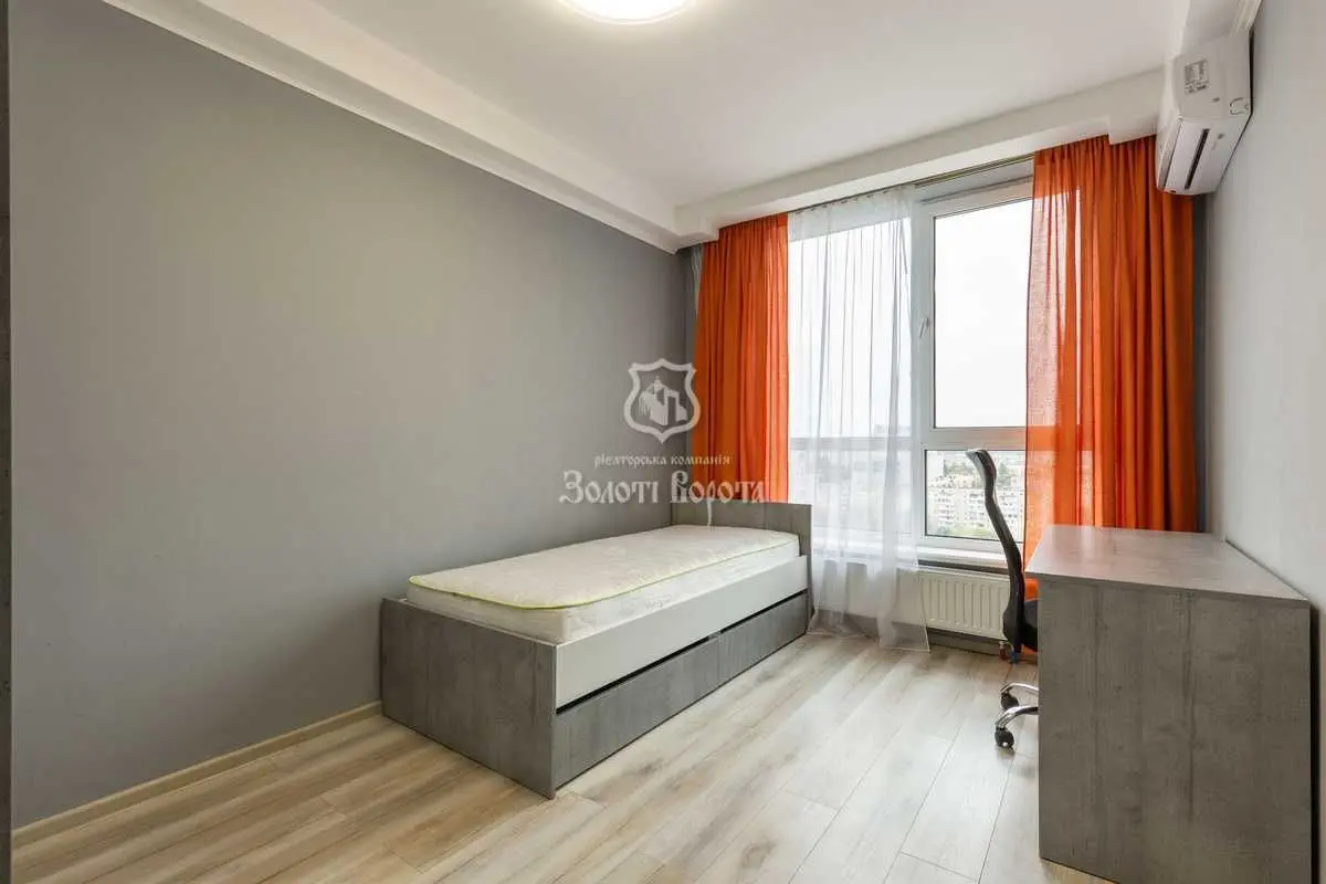 Фото Продаю 3-комнатную квартиру, 81.3 кв. м, Европейского Союза просп.  Киев, цена: 250000 USD, код 9378