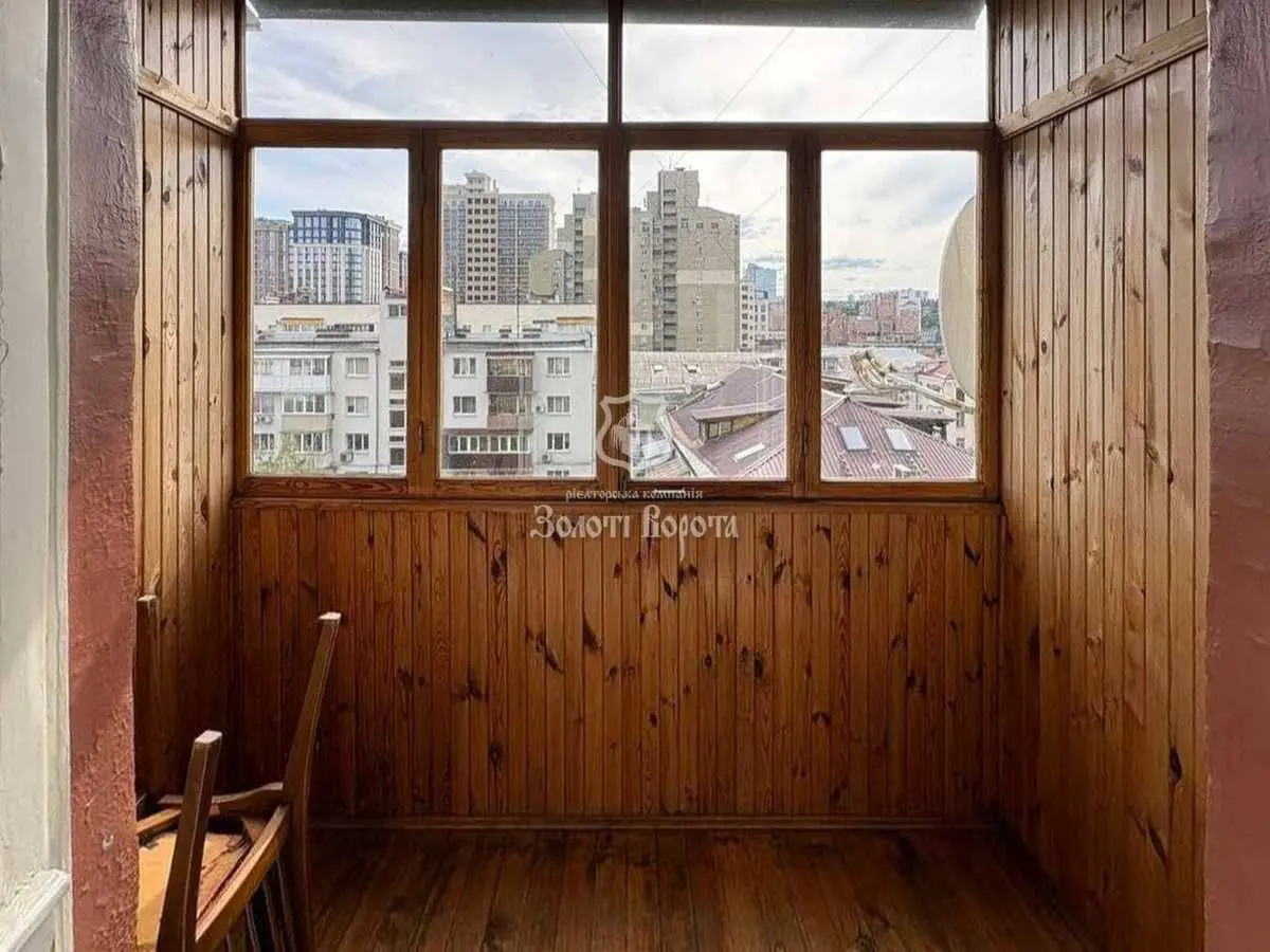 Фото Продаю 3 кімнатну квартиру, 70 кв. м, Предславинська вул. 26а Київ, ціна: 110000 USD, код 9381