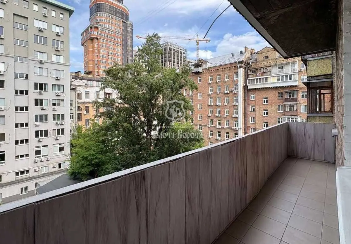 Фото Продаю 3 кімнатну квартиру, 70 кв. м, Предславинська вул. 26а Київ, ціна: 110000 USD, код 9381
