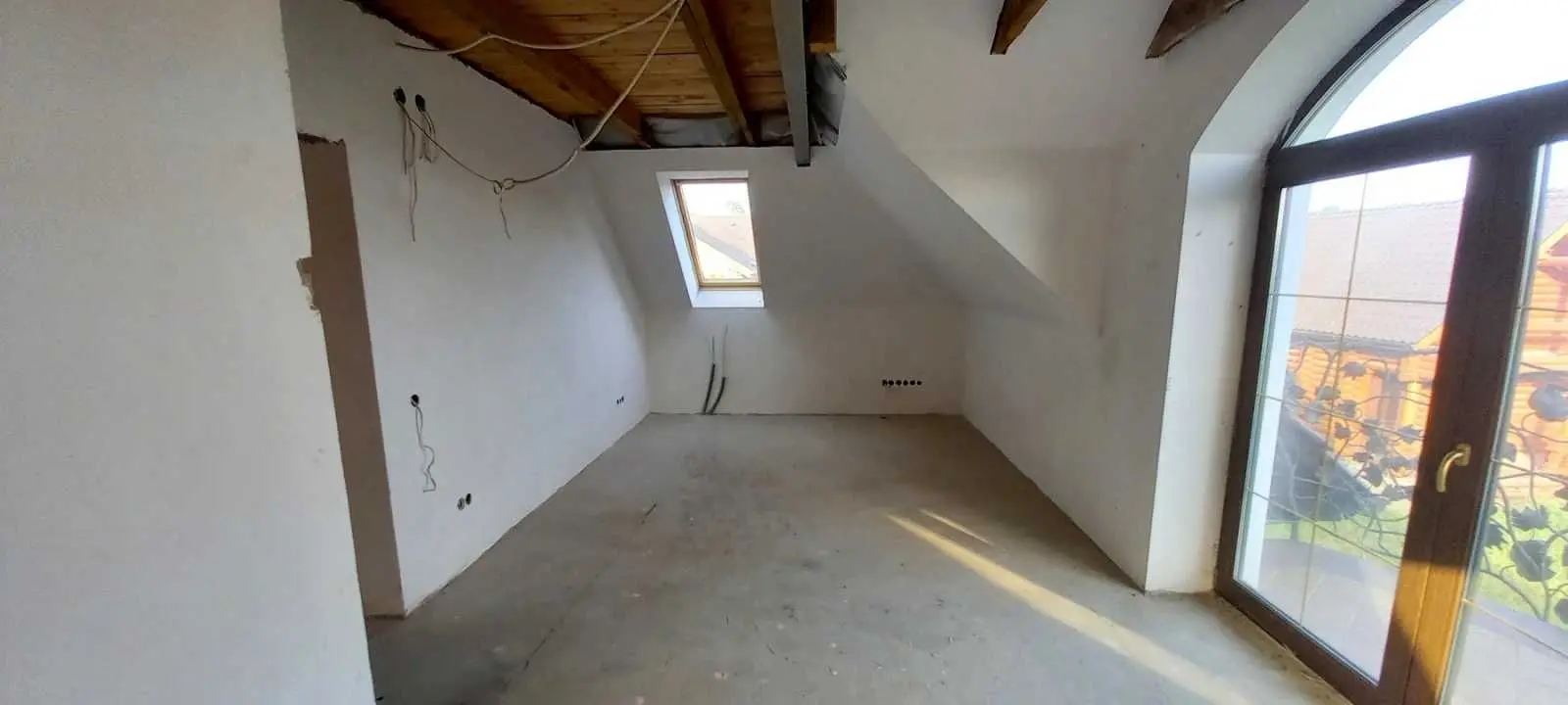 Фото Продаю будинок, 310 кв. м, Романків, ціна: 450000 USD, код 9384