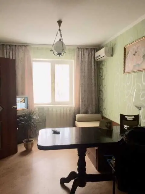 Фото Продаю 3-комнатную квартиру, 74 кв. м, Грушевского ул.  Бровары, цена: 75000 USD, код 9387