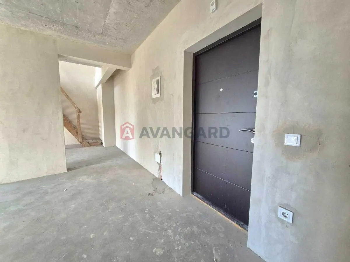 Фото Selling a 4-room apartment, 115.1 sq.m., Pryozernyi Boulevard  Hatne, price: 87500 USD, code 9389