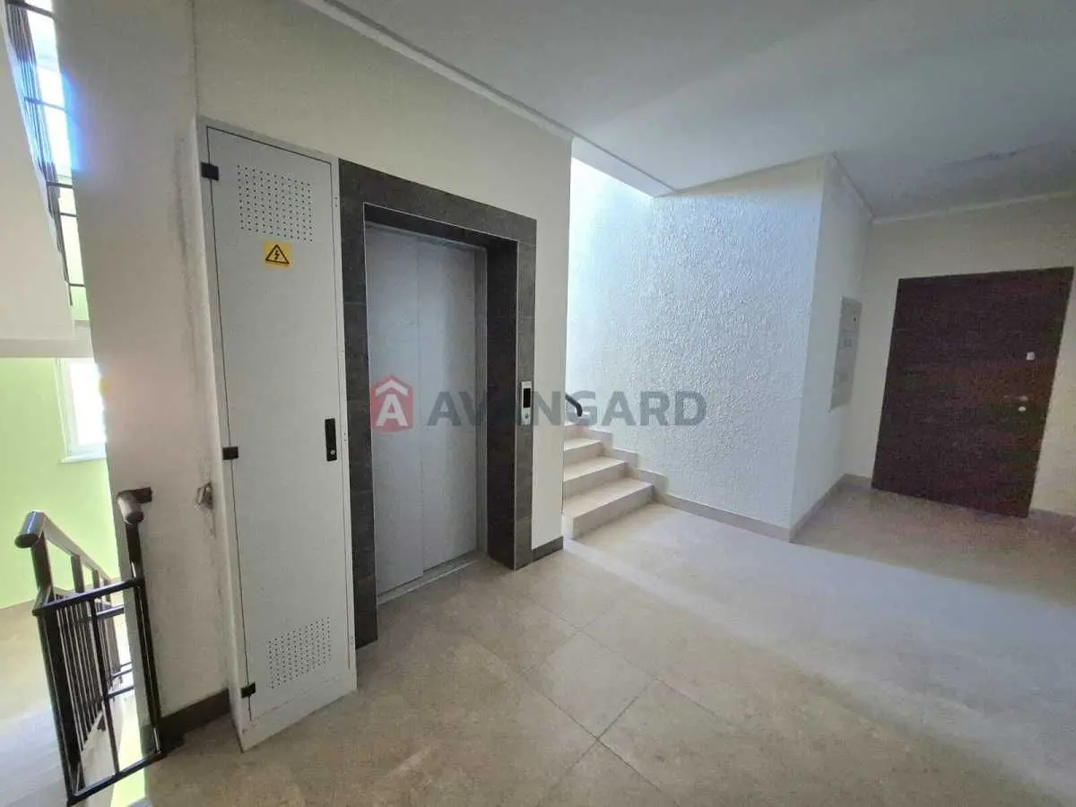 Фото Selling a 4-room apartment, 115.1 sq.m., Pryozernyi Boulevard  Hatne, price: 87500 USD, code 9389