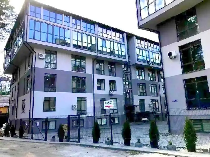 Фото Selling a 2-room apartment, 58.5 sq.m., Radystiv Lane  Kyiv, price: 67000 USD, code 9390