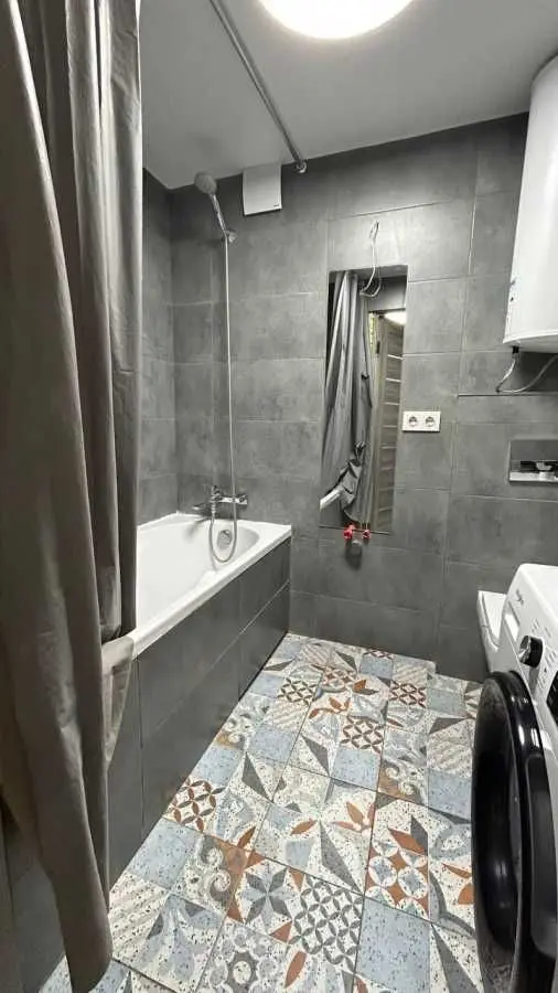 Фото Selling a 2-room apartment, 58.5 sq.m., Radystiv Lane  Kyiv, price: 67000 USD, code 9390