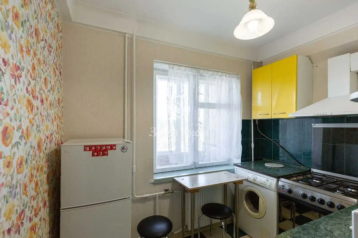 Фото Selling a 1-room apartment, 32 sq.m., Litovskyi Ave (Minskyi Avenue)  Kyiv, price: 39000 USD, code 9391