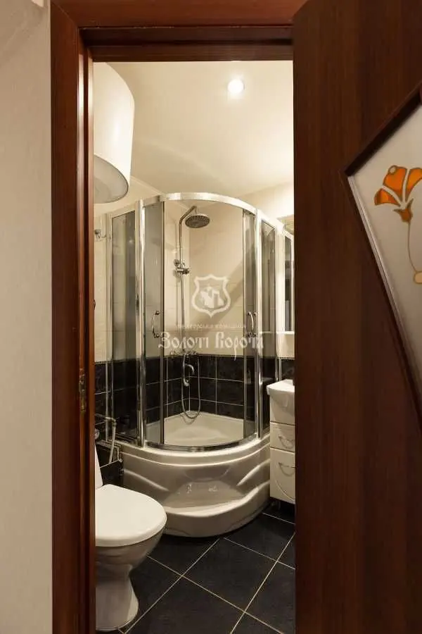 Фото Selling a 1-room apartment, 32 sq.m., Litovskyi Ave (Minskyi Avenue)  Kyiv, price: 39000 USD, code 9391