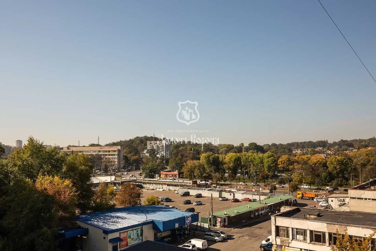 Фото Selling a 1-room apartment, 32 sq.m., Litovskyi Ave (Minskyi Avenue)  Kyiv, price: 39000 USD, code 9391