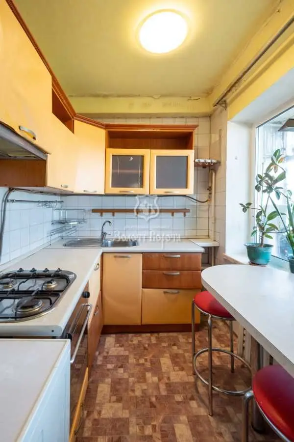Фото Продаю 3 кімнатну квартиру, 60.5 кв. м, Якуба Коласа вул. 17 Київ, ціна: 60000 USD, код 9394