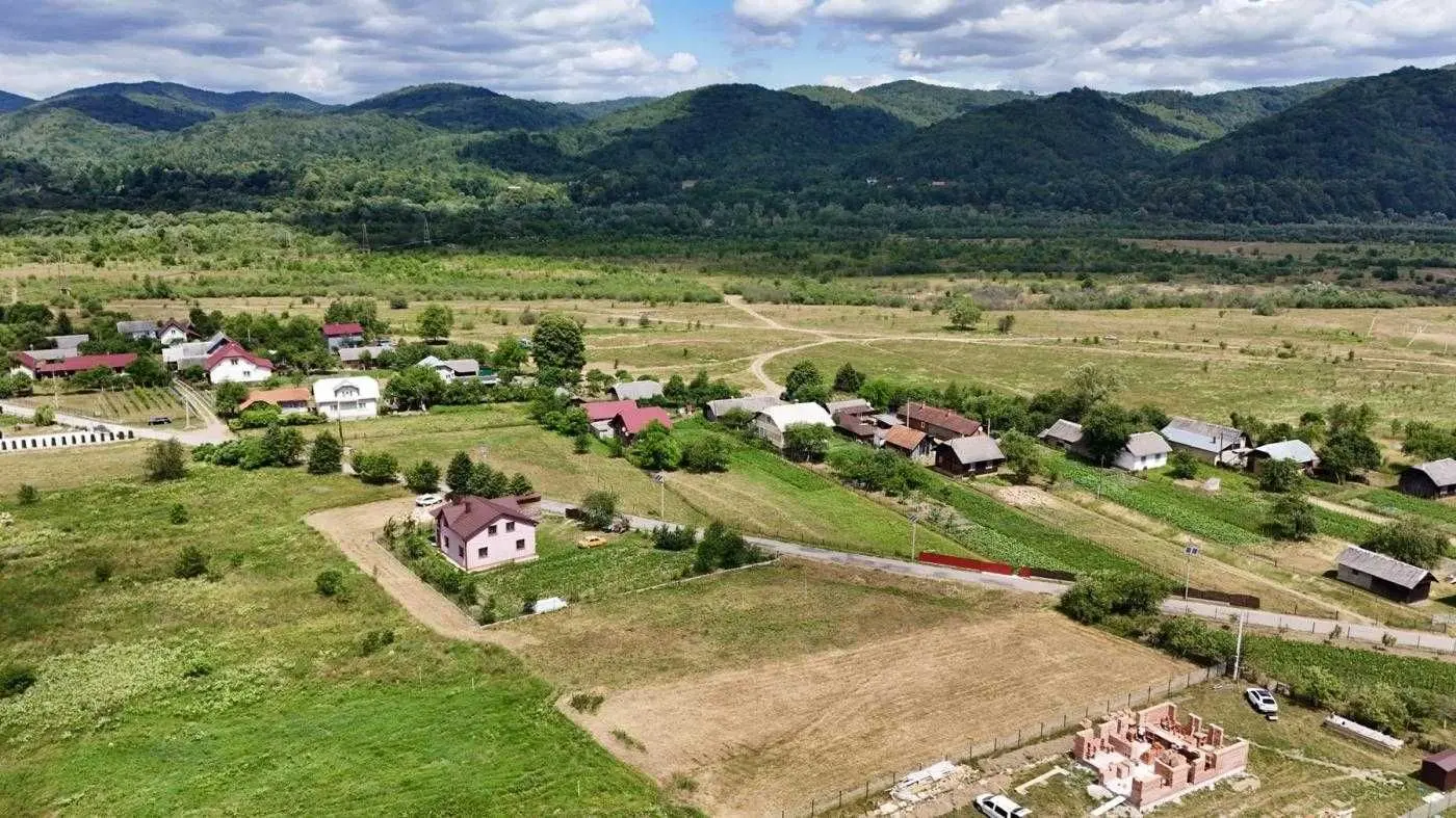 Фото Продаю земельну ділянку, Івана Франка вул.  Верхнє Синьовидне, ціна: 12000 USD, код 9397