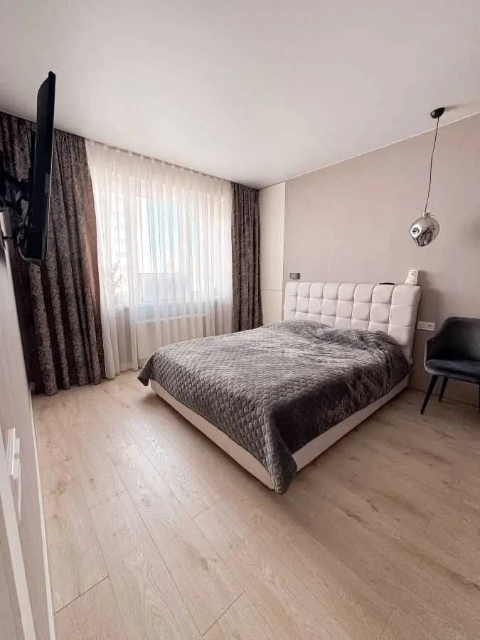 Фото Продаю 3-комнатную квартиру, 86 кв. м, Киевская ул.  Бровары, цена: 165000 USD, код 9403