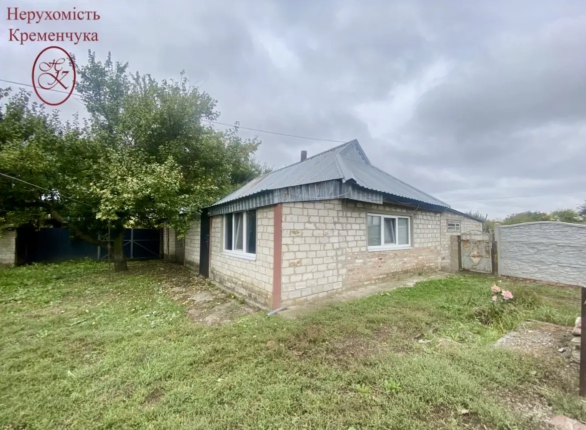 Фото Selling a house, 51.9 sq.m., Kremenchuk, price: 17000 $, code 9412