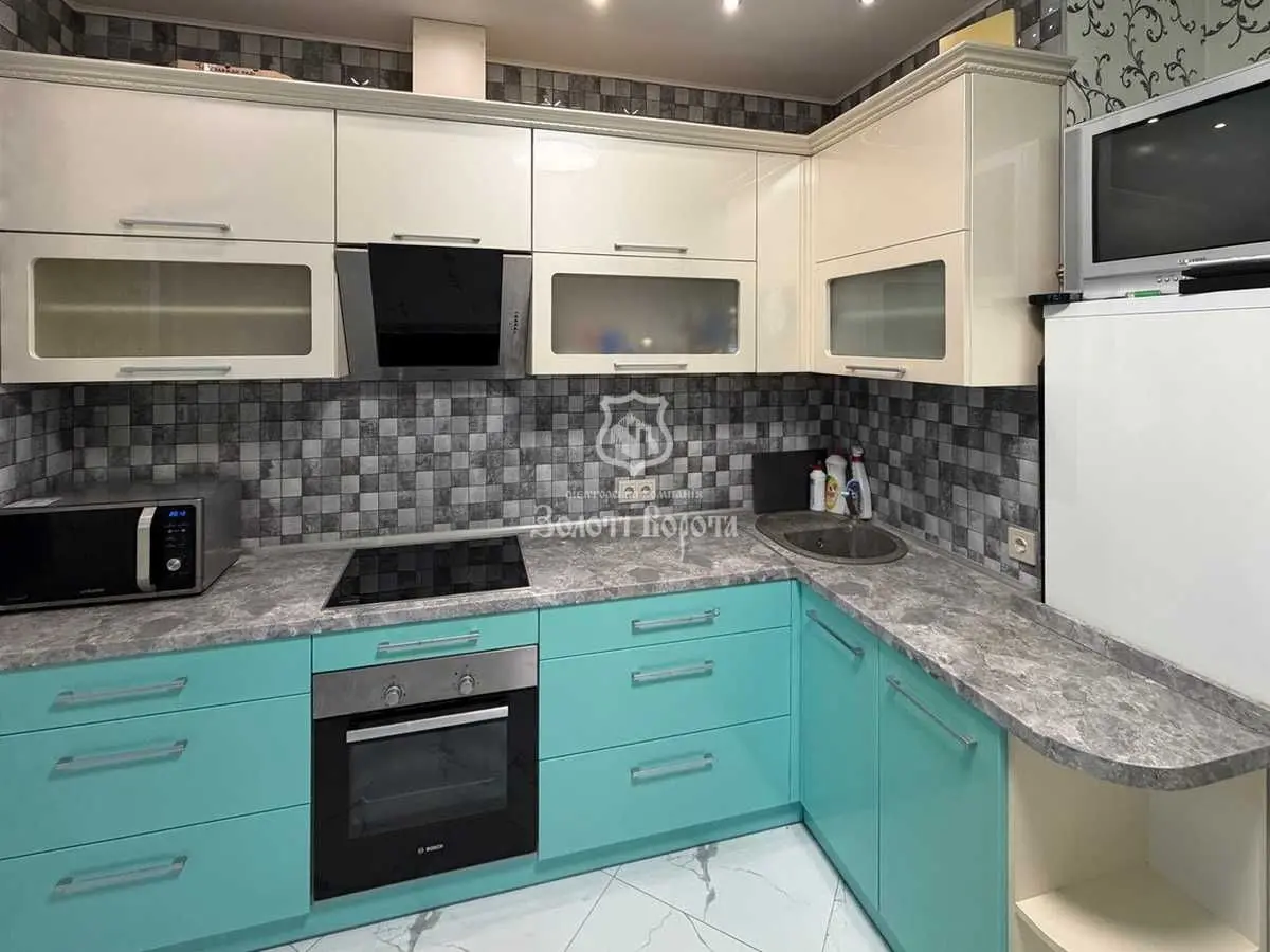 Фото Selling a 1-room apartment, 40.2 sq.m., Beresteiska Avenue (Peremohy Avenue) 71а Kyiv, price: 98000 USD, code 9415