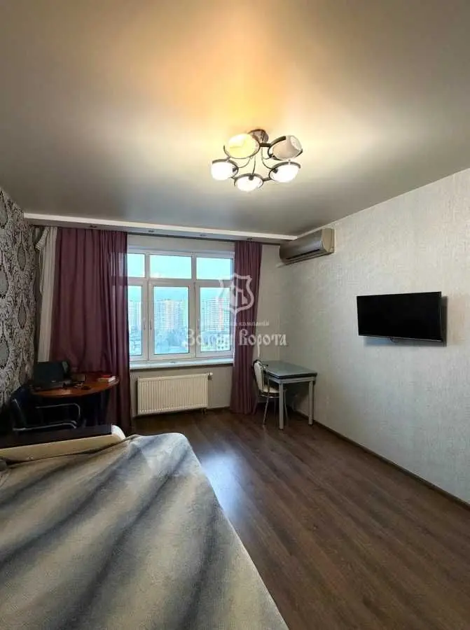 Фото Selling a 1-room apartment, 40.2 sq.m., Beresteiska Avenue (Peremohy Avenue) 71а Kyiv, price: 98000 USD, code 9415