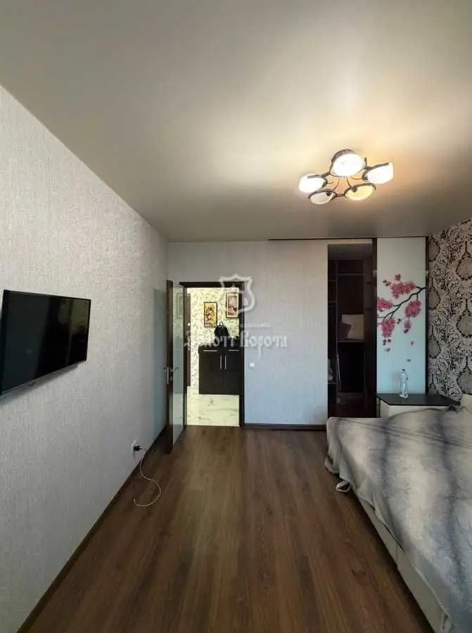 Фото Selling a 1-room apartment, 40.2 sq.m., Beresteiska Avenue (Peremohy Avenue) 71а Kyiv, price: 98000 USD, code 9415