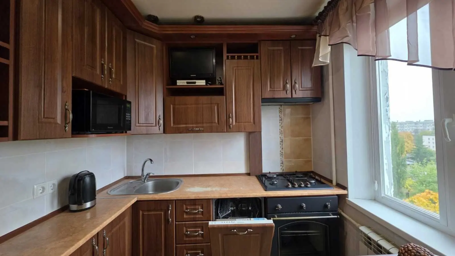 Фото Продаю 3 кімнатну квартиру, 62 кв. м, Леся Курбаса просп.  Київ, ціна: 79000 USD, код 9431