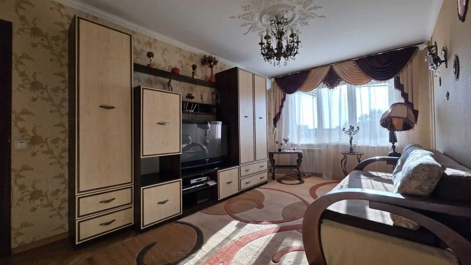 Фото Продаю 3 кімнатну квартиру, 62 кв. м, Леся Курбаса просп.  Київ, ціна: 79000 USD, код 9431