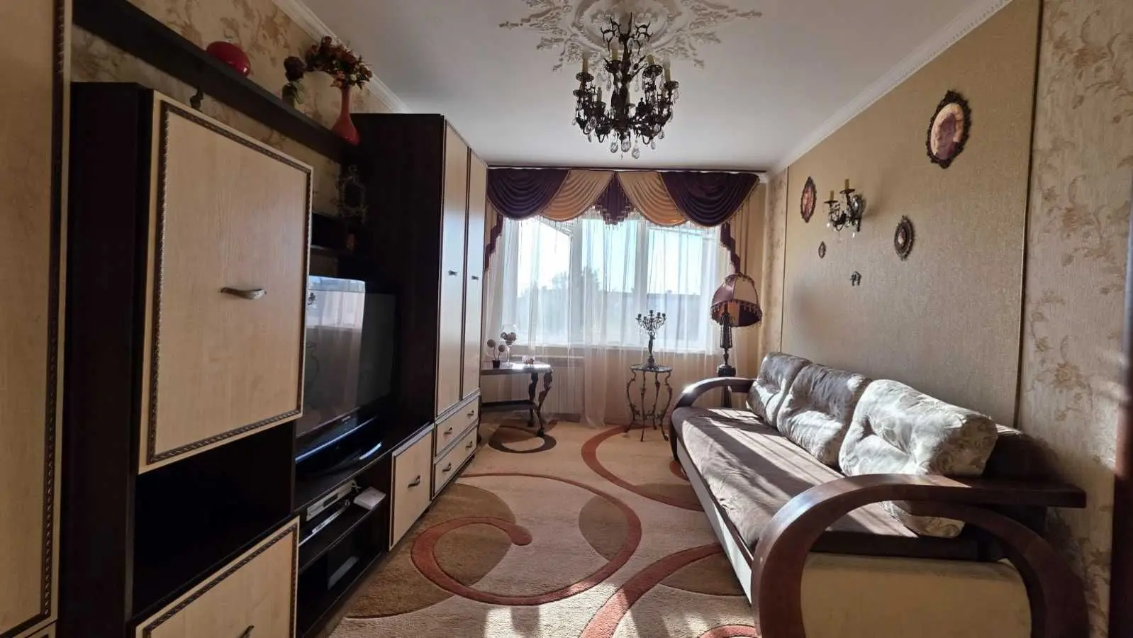 Фото Продаю 3 кімнатну квартиру, 62 кв. м, Леся Курбаса просп.  Київ, ціна: 79000 USD, код 9431