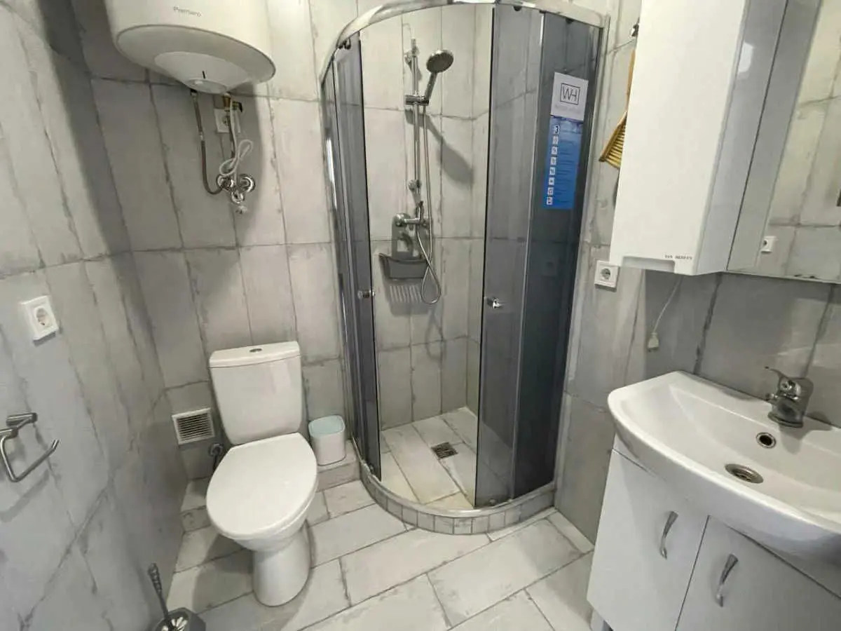Фото Selling a 2-room apartment, 33 sq.m., Saliutna Street  Kyiv, price: 93000 USD, code 9435