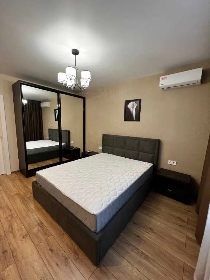 Фото Rent a 2-room apartment, Beresteiska Avenue (Peremohy Avenue) 5в Kyiv for long-term rent, price: 30000 UAH, code 9436
