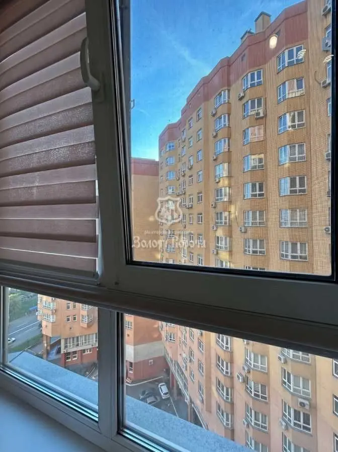 Фото Продаю 3 кімнатну квартиру, 102.6 кв. м, Олександра Мишуги вул. 2 Київ, ціна: 157000 USD, код 9437