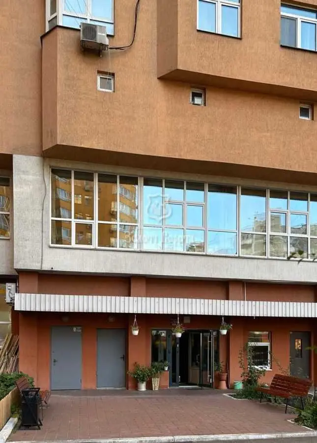 Фото Продаю 3 кімнатну квартиру, 102.6 кв. м, Олександра Мишуги вул. 2 Київ, ціна: 157000 USD, код 9437