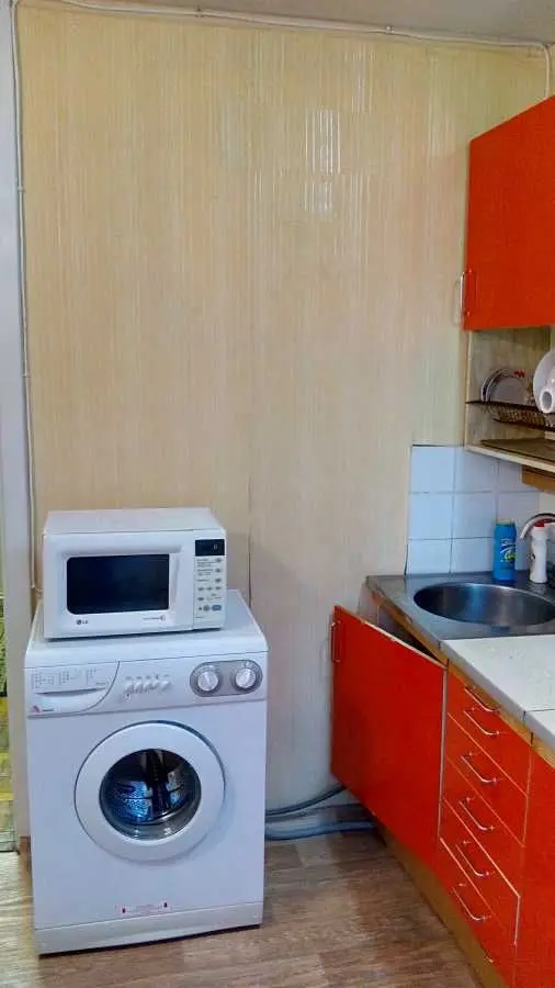 Фото Зняти 1 кімнатну квартиру, Андрія Малишка вул.  Київ в довгострокову оренду, ціна: 9999 UAH, код 9438