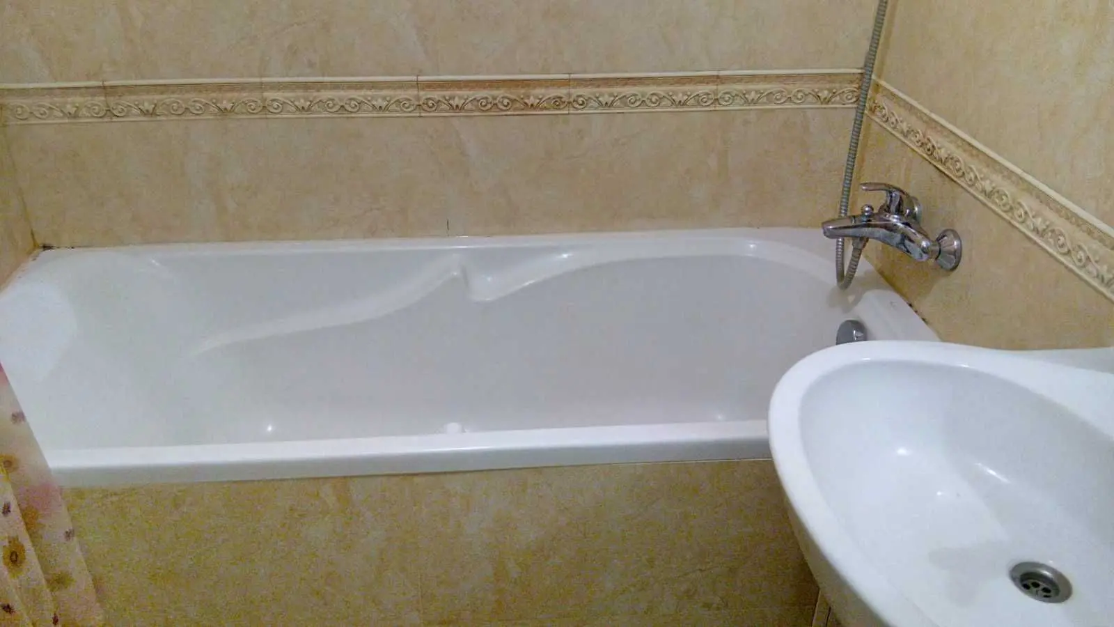 Фото Зняти 1 кімнатну квартиру, Андрія Малишка вул.  Київ в довгострокову оренду, ціна: 9999 UAH, код 9438