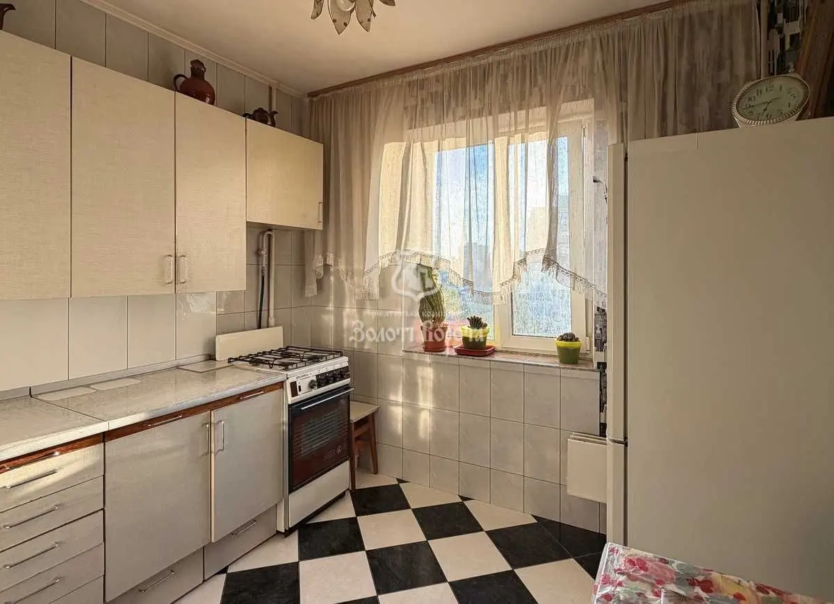 Фото Продаю 2 кімнатну квартиру, 51 кв. м, Володимира Жаботинського вул. (Муромська)  Київ, ціна: 53000 USD, код 9441
