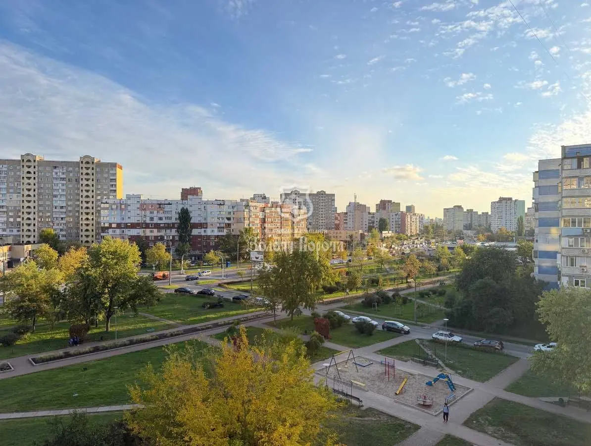 Фото Продаю 2 кімнатну квартиру, 51 кв. м, Володимира Жаботинського вул. (Муромська)  Київ, ціна: 53000 USD, код 9441