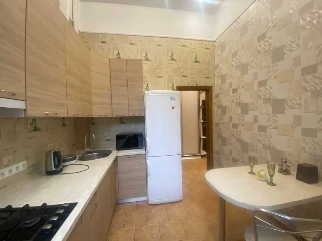Фото Rent a 1-room apartment, Baseina Street 12 Kyiv for long-term rent, price: 22000 UAH, code 9442