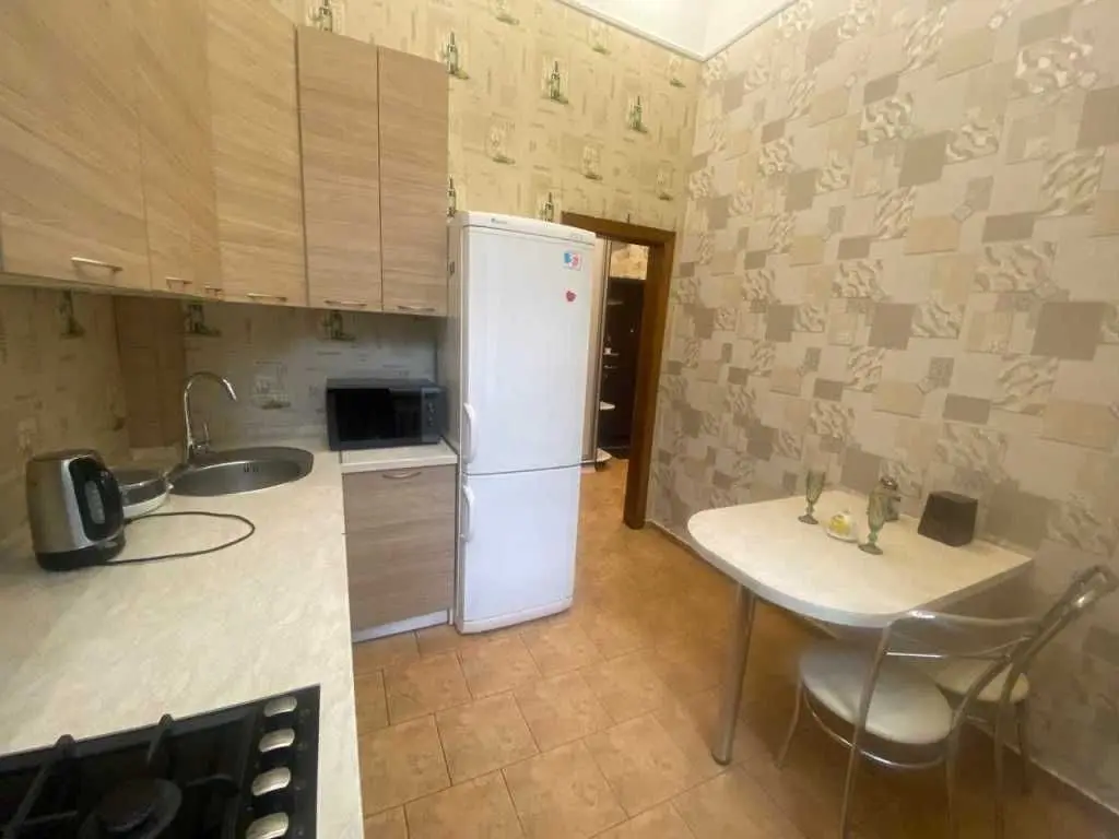 Фото Rent a 1-room apartment, Baseina Street 12 Kyiv for long-term rent, price: 22000 UAH, code 9442