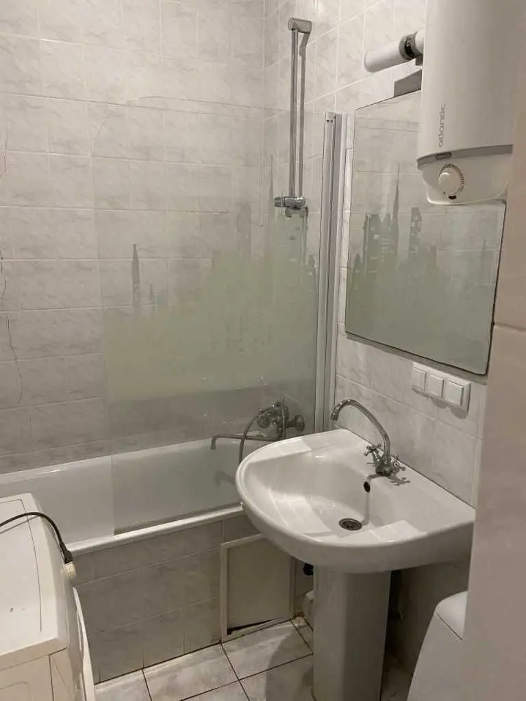 Фото Rent a 1-room apartment, Baseina Street 12 Kyiv for long-term rent, price: 22000 UAH, code 9442