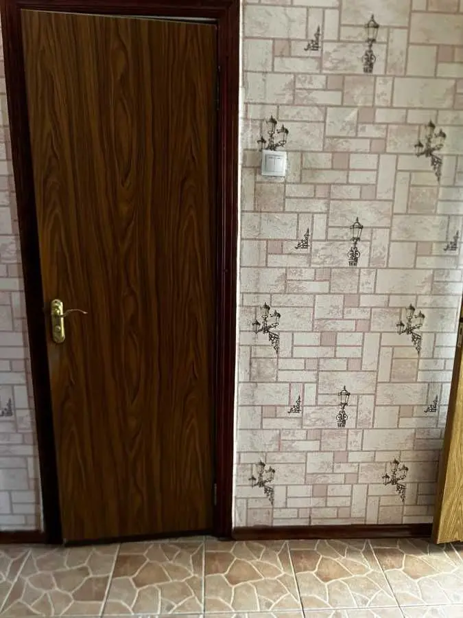 Фото Зняти 1 кімнатну квартиру, Симиренка вул. 26а Київ в довгострокову оренду, ціна: 8000 UAH, код 9445