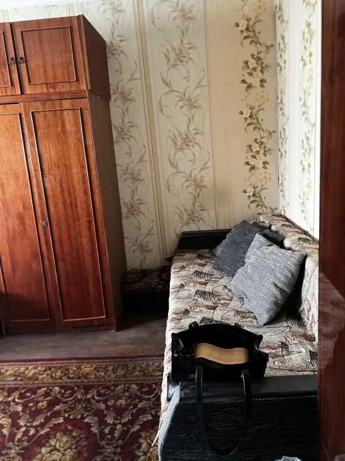 Фото Зняти 1 кімнатну квартиру, Симиренка вул. 26а Київ в довгострокову оренду, ціна: 8000 UAH, код 9445