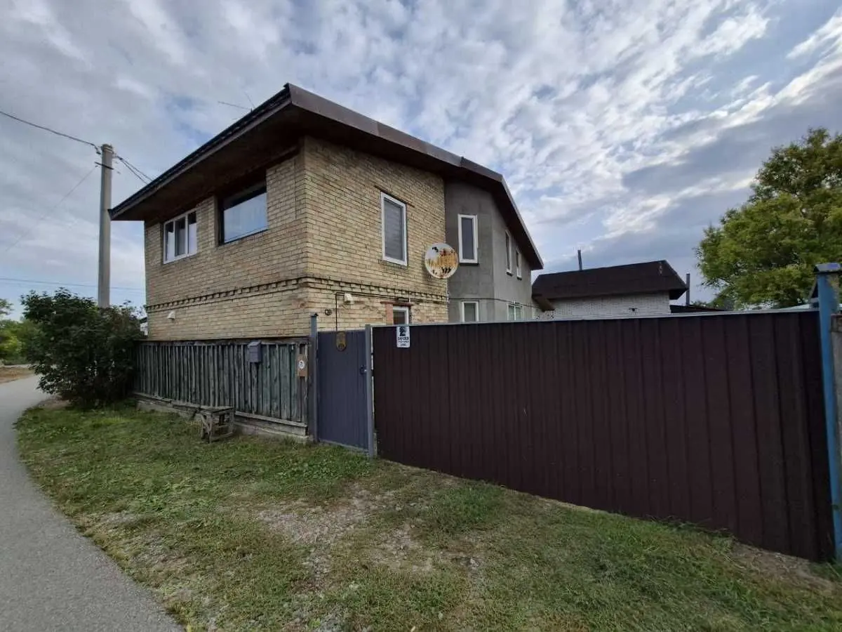 Фото Продаю будинок, 116 кв. м, Іванків, ціна: 80000 USD, код 9446