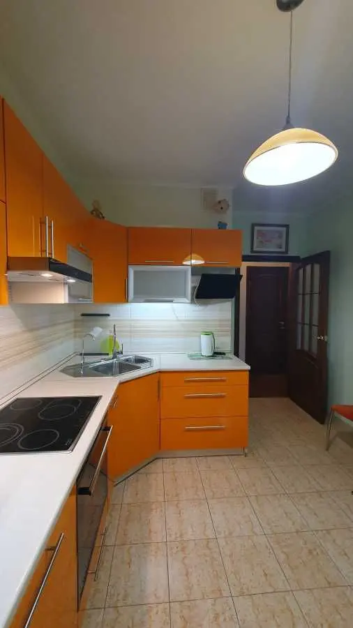 Фото Selling a 2-room apartment, 68 sq.m., Voskresenska Street 14Б Kyiv, price: 125000 USD, code 9447