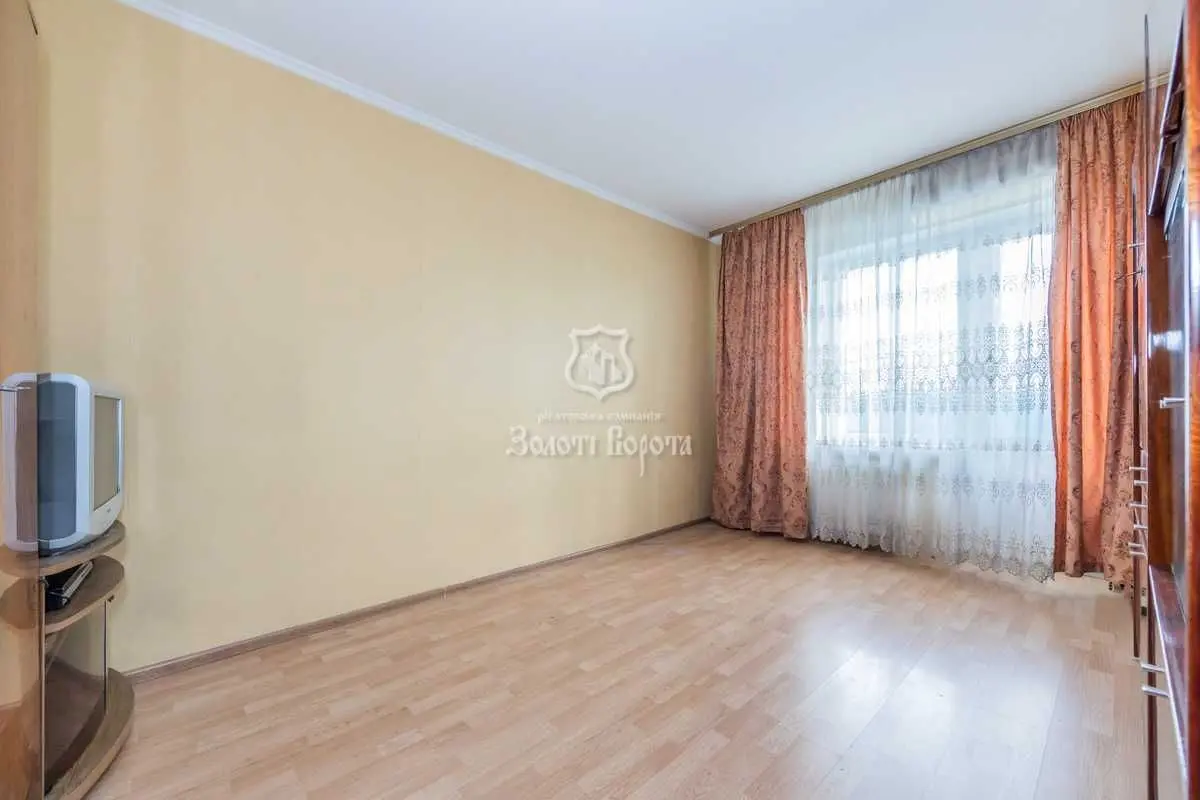 Фото Selling a 1-room apartment, 26.65 sq.m., Raiduzhna Street 13в Kyiv, price: 35000 USD, code 9448
