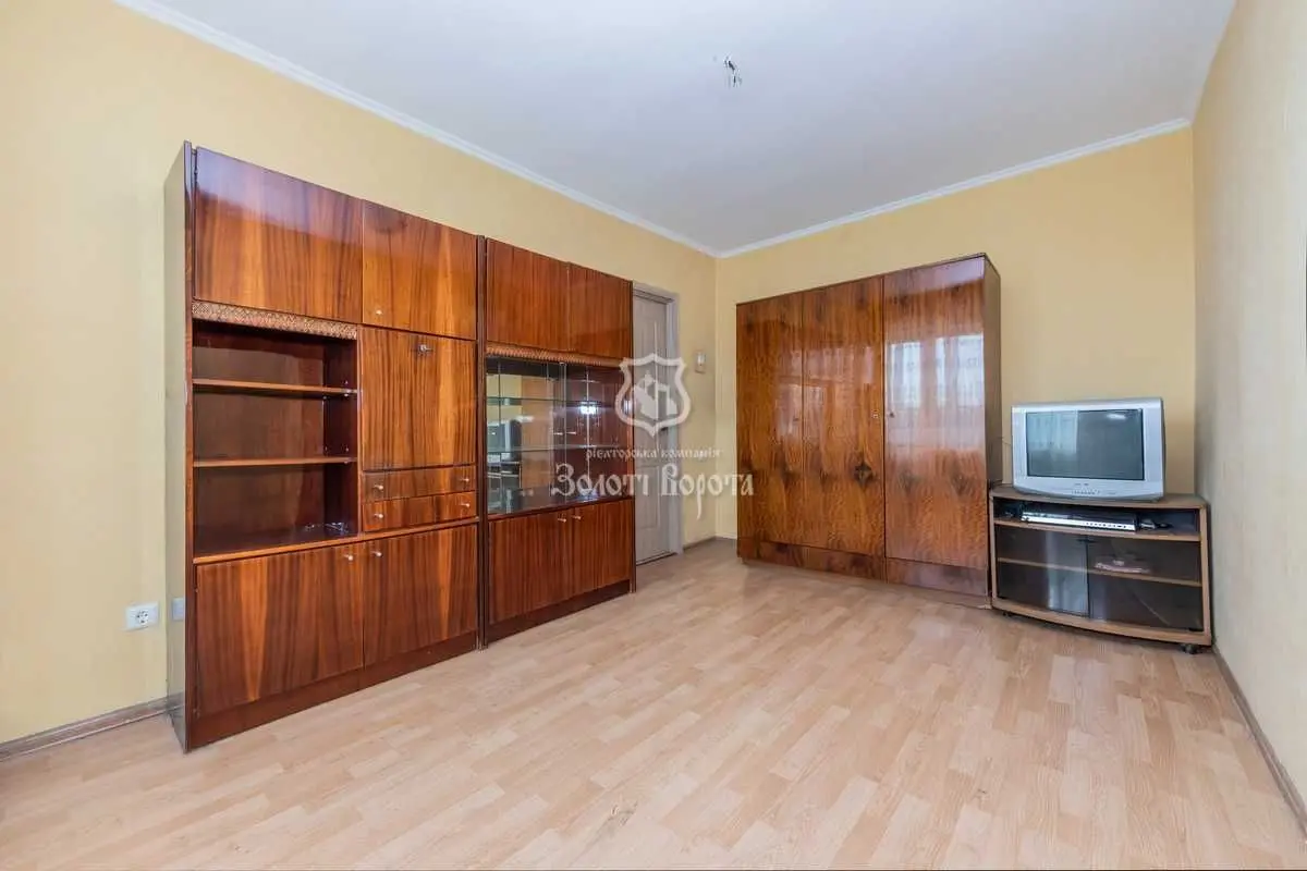 Фото Selling a 1-room apartment, 26.65 sq.m., Raiduzhna Street 13в Kyiv, price: 35000 USD, code 9448