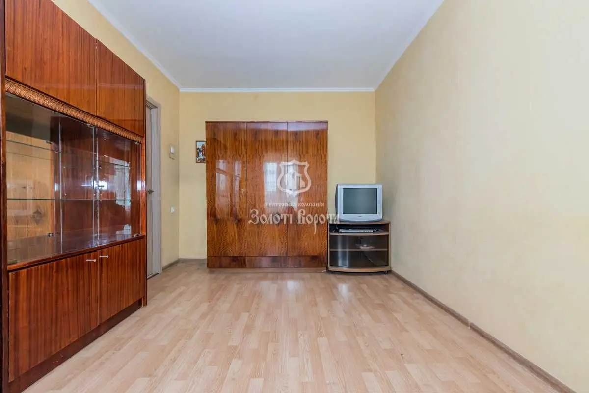 Фото Selling a 1-room apartment, 26.65 sq.m., Raiduzhna Street 13в Kyiv, price: 35000 USD, code 9448