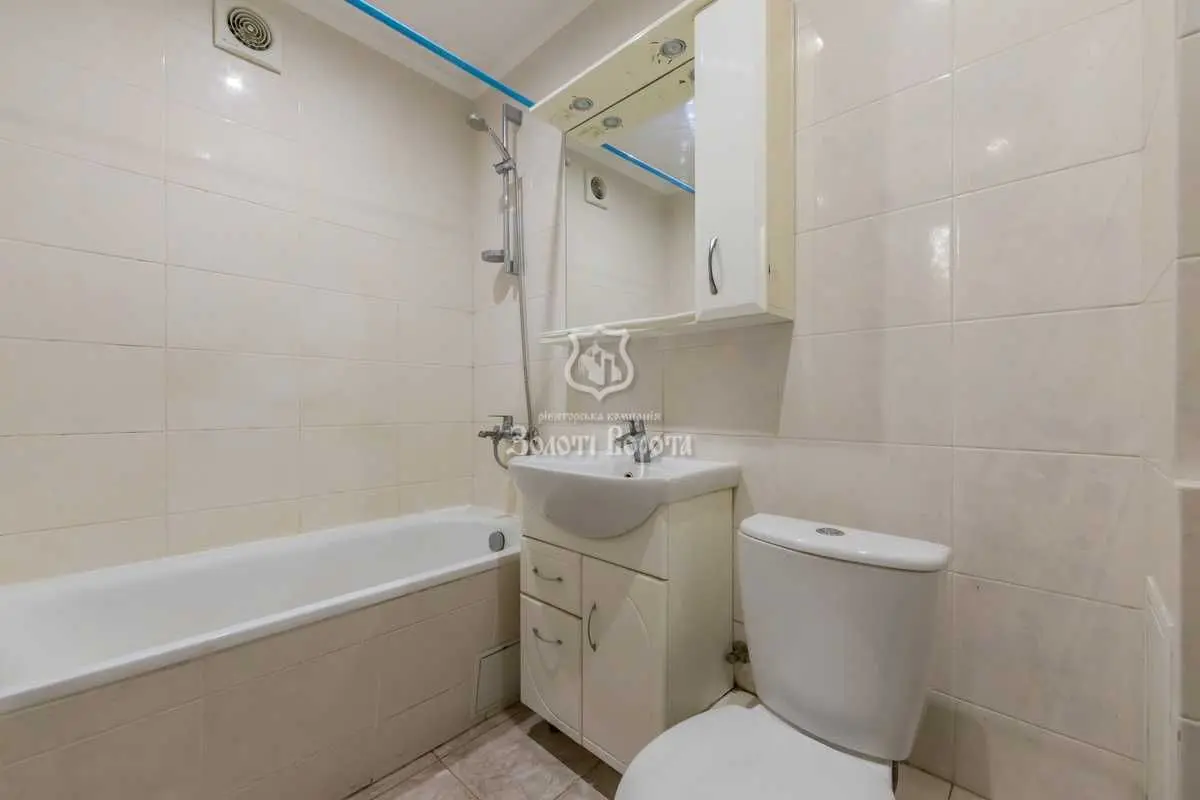 Фото Selling a 1-room apartment, 26.65 sq.m., Raiduzhna Street 13в Kyiv, price: 35000 USD, code 9448